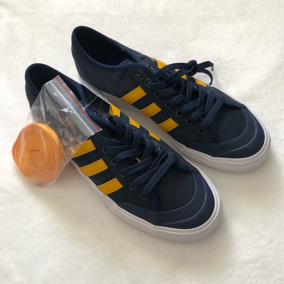 adidas matchcourt hardies